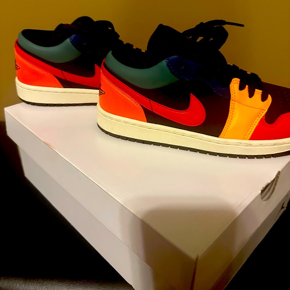 Women’s Air Jordan 1 low SE